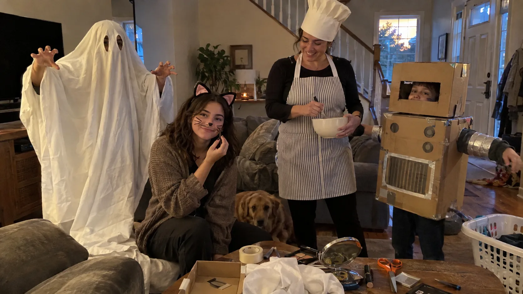 27 Last Minute Halloween Costumes Using Stuff at Home